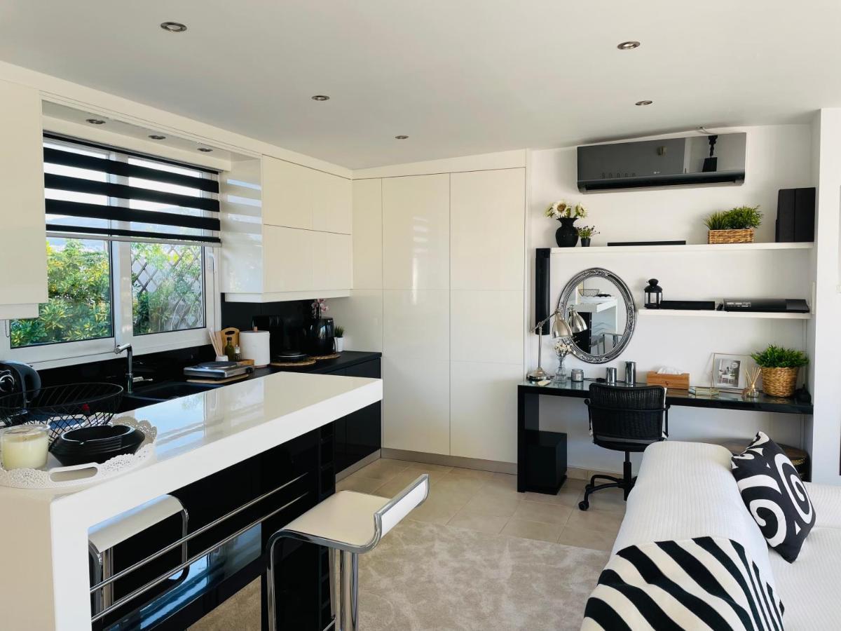 Sea View Luxury Studio Palaio Faliro Athena Bagian luar foto